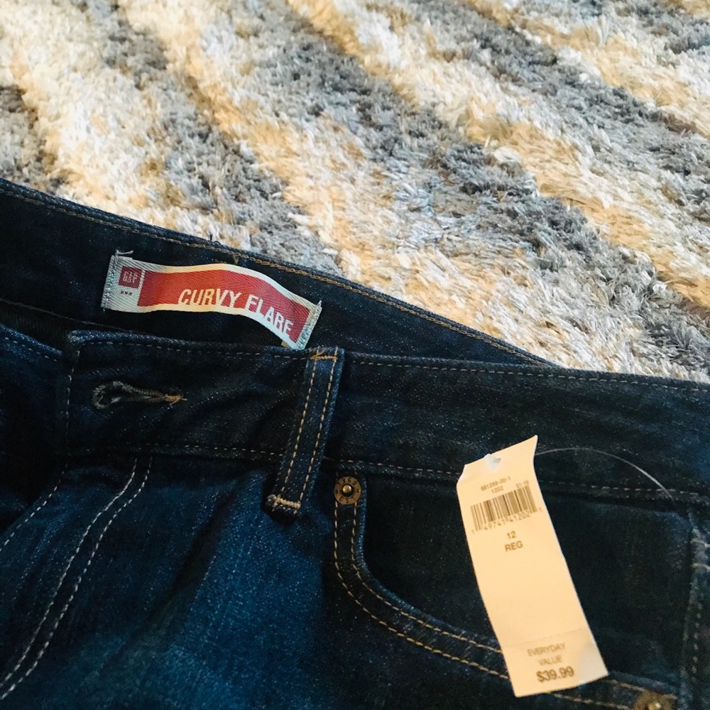 Curvy Jeans